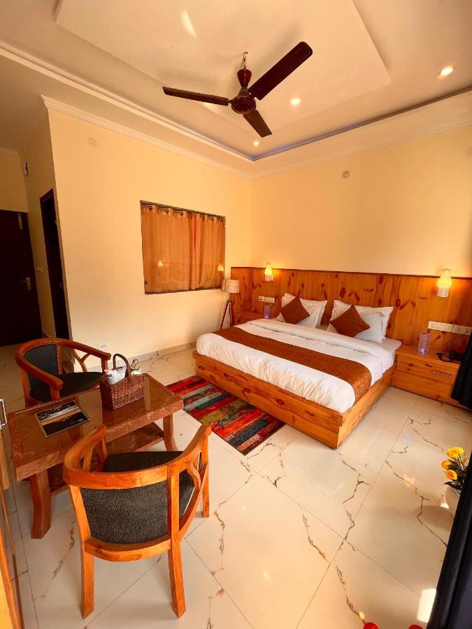 Sitara Resort, Scenic Mountain View Rooms With Balcony & Terrace Mussoorie Eksteriør billede